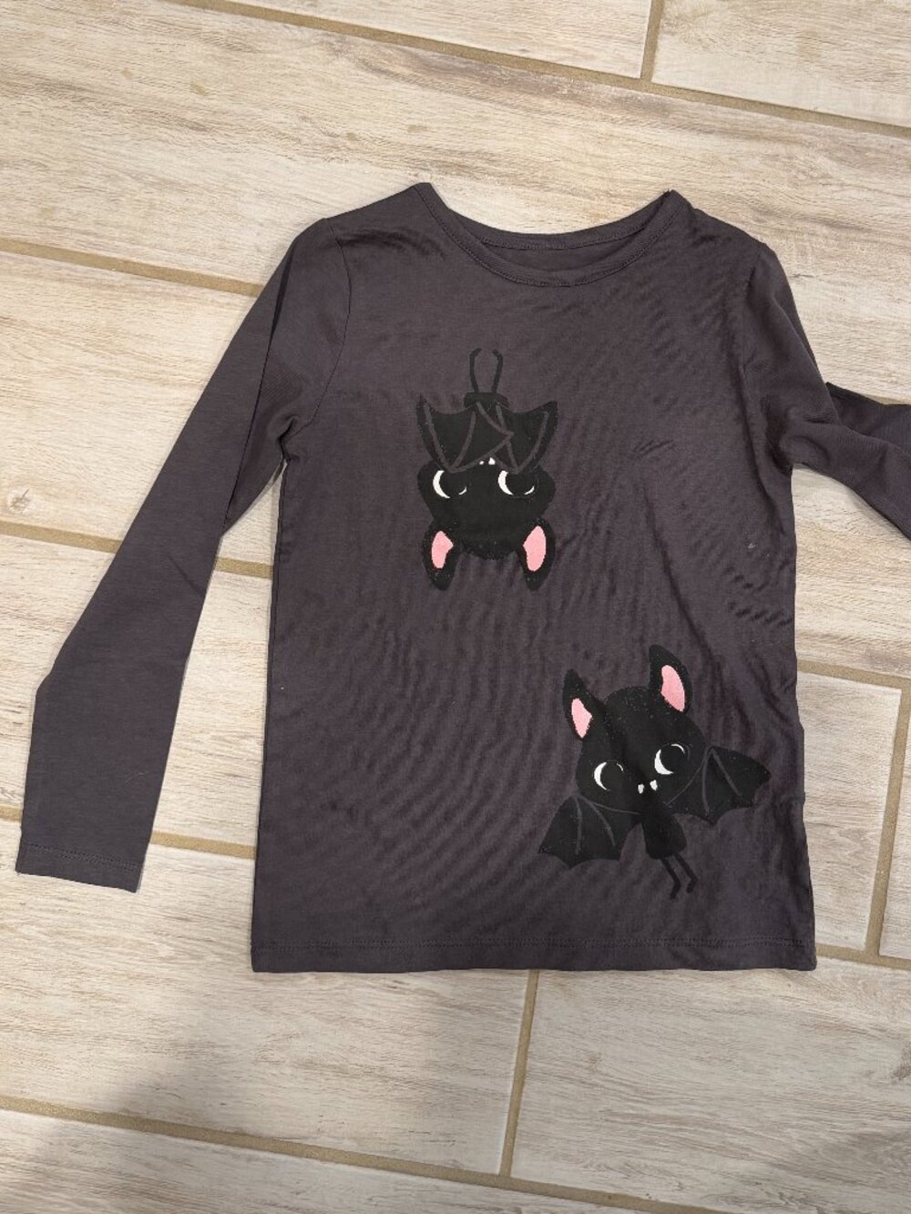 H&M Kids Black Bat Long Sleeve Halloween Shirt Size 4-6Y